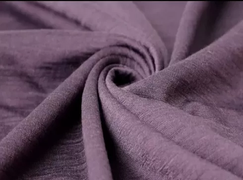 Maillot en laine Lyocell : Guide complet d’un tissu de performance moderne